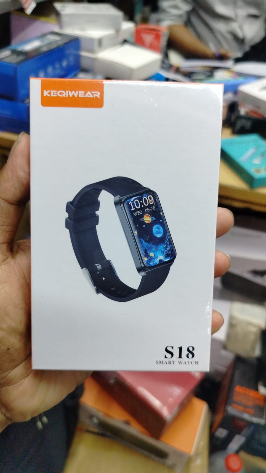 Keqiwear S18 smartwatch
